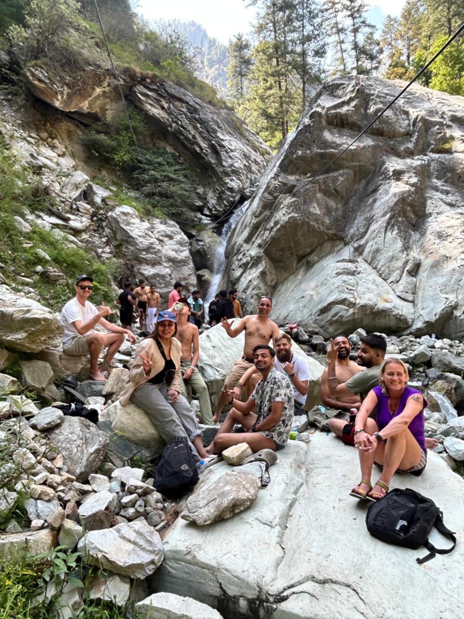 Formosa Hostel & Cafe Kasol Kültér fotó