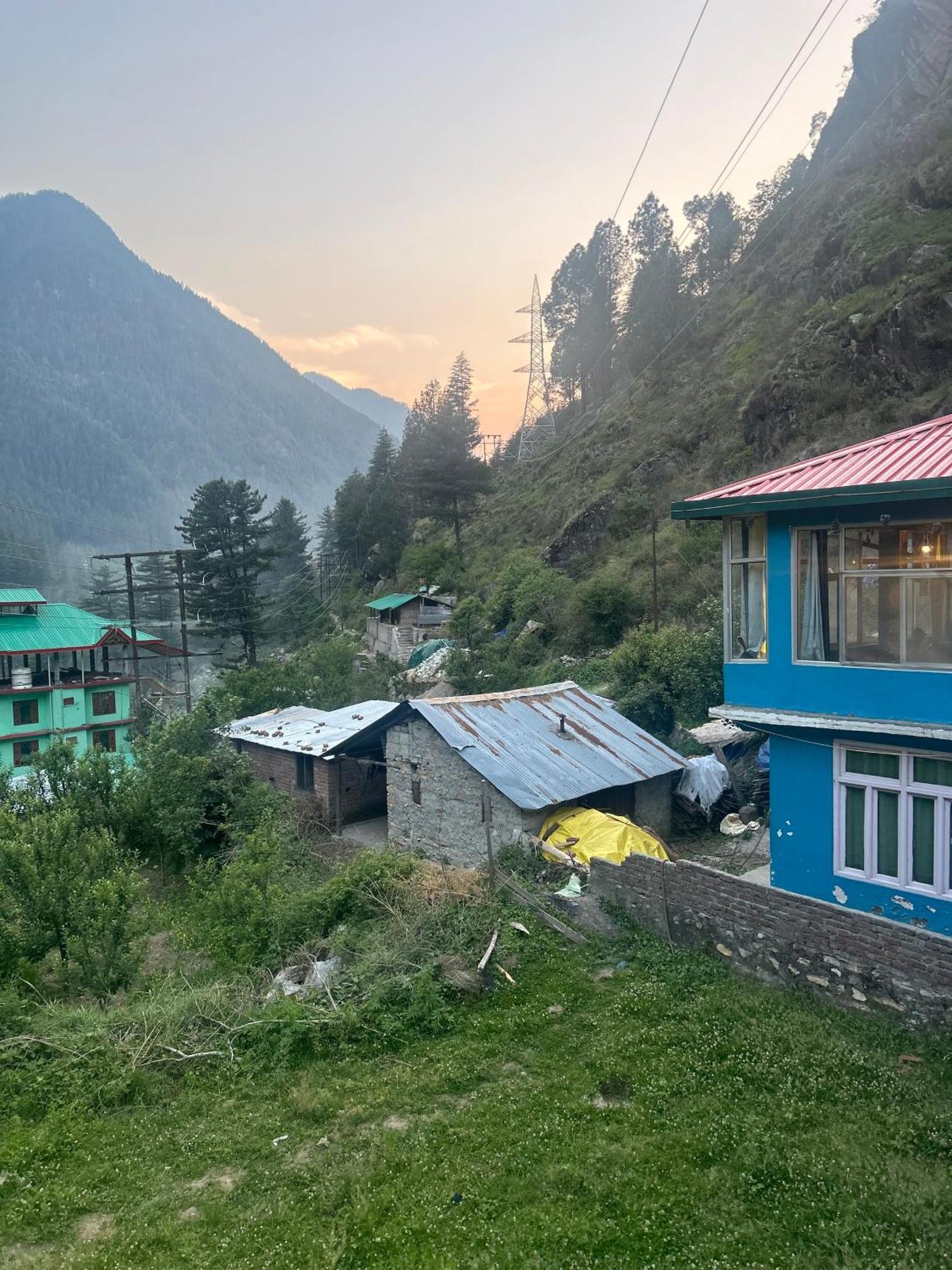Formosa Hostel & Cafe Kasol Kültér fotó